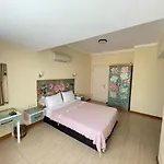 Dalos Göcek