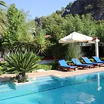 Hotel Dalos 2*