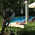 Dalos Hotel 2*