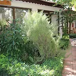 Dalos Hotel