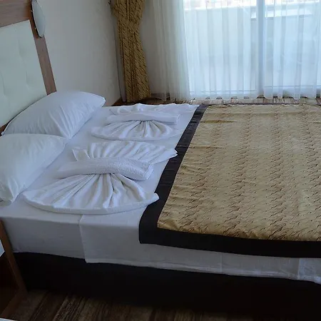 Dalos Hotel
