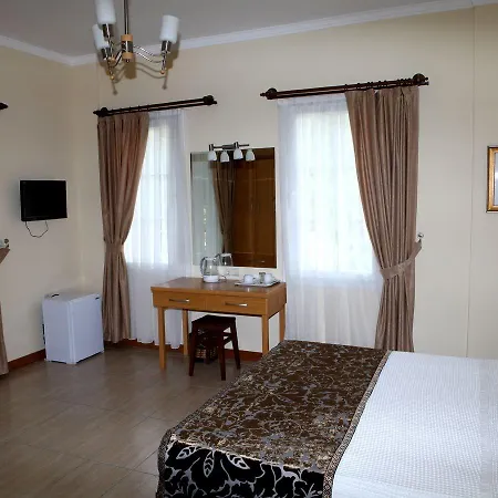Dalos Hotell