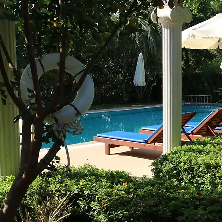 Dalos Hotel 2*