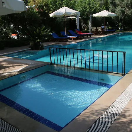 Dalos Hotel 2*