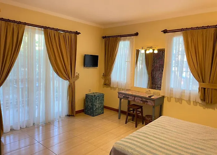 Dalos ホテル ギョジェク