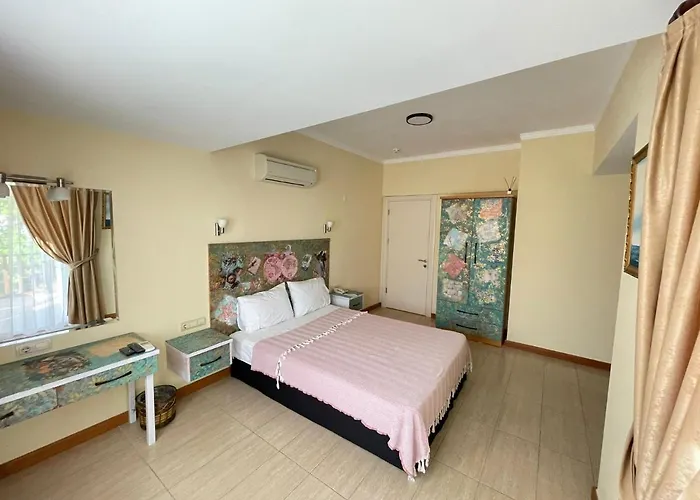 Dalos ギョジェク