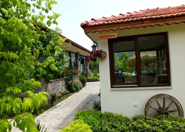 Dalos ホテル ギョジェク