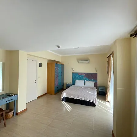 Otel Dalos 2*