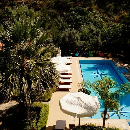 Otel Dalos
